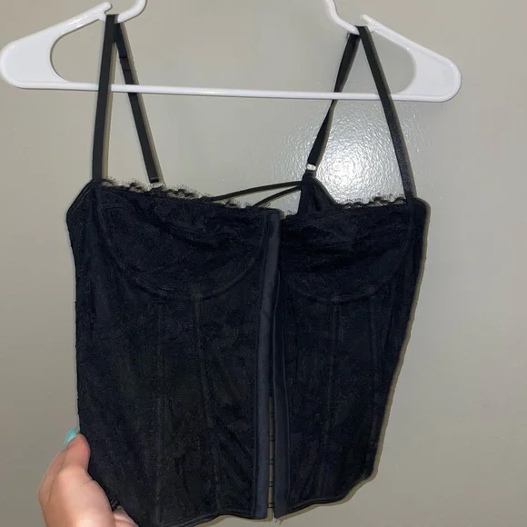 Urban Outfitters corset lookalike - Picture 5 of 5